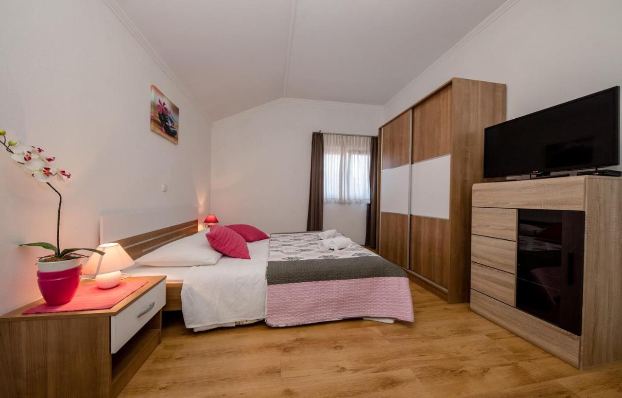 Apartments Vladimir 2835 راب المظهر الخارجي الصورة