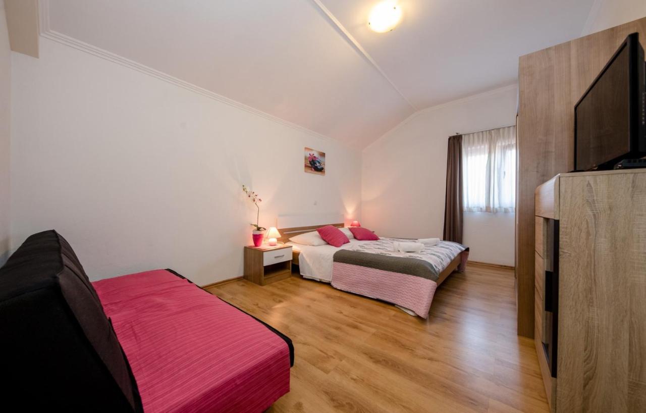 Apartments Vladimir 2835 راب المظهر الخارجي الصورة